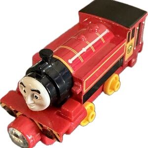 Mattel Guillane Thomas & Friends  Victor 2013 Train Engine Red Limited
